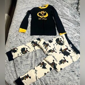Bat moose Kids Pajamas Size 8.